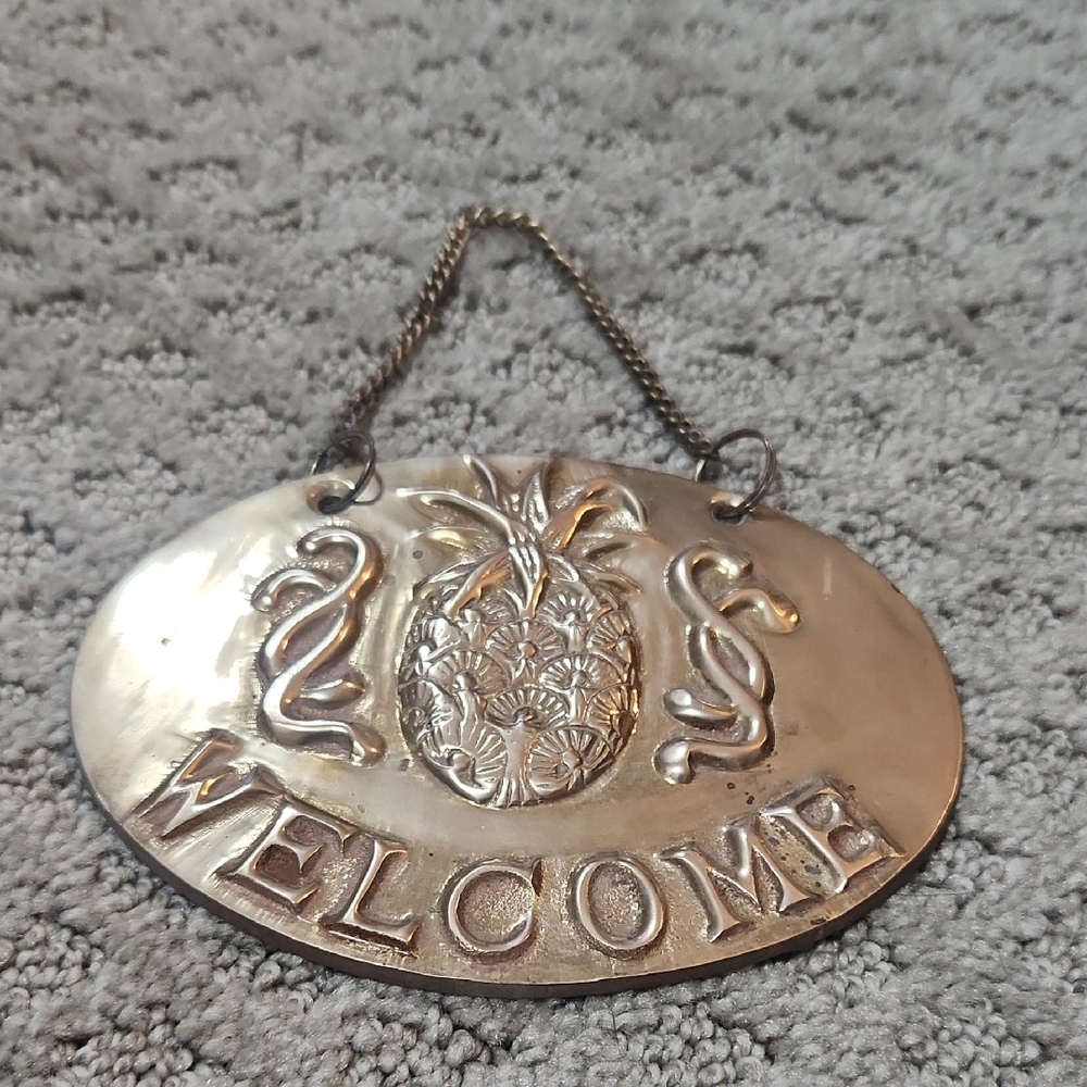 Vintage Golden Brass Entry Welcome Pineapple Hanging Plaque